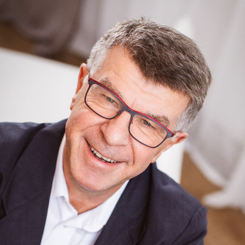  Hartmut, Privatdoz. Dr. med. habil. Printz